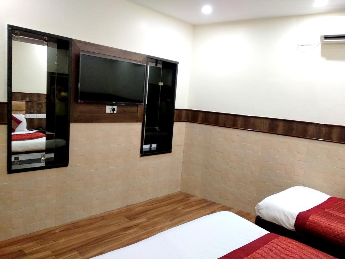 Hotel Raghunath Jammu Exterior foto